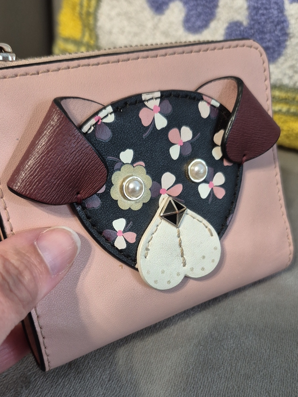 KATE SPADE Pink Floral Dog Applique Zip Wallet - Picture 2 of 6